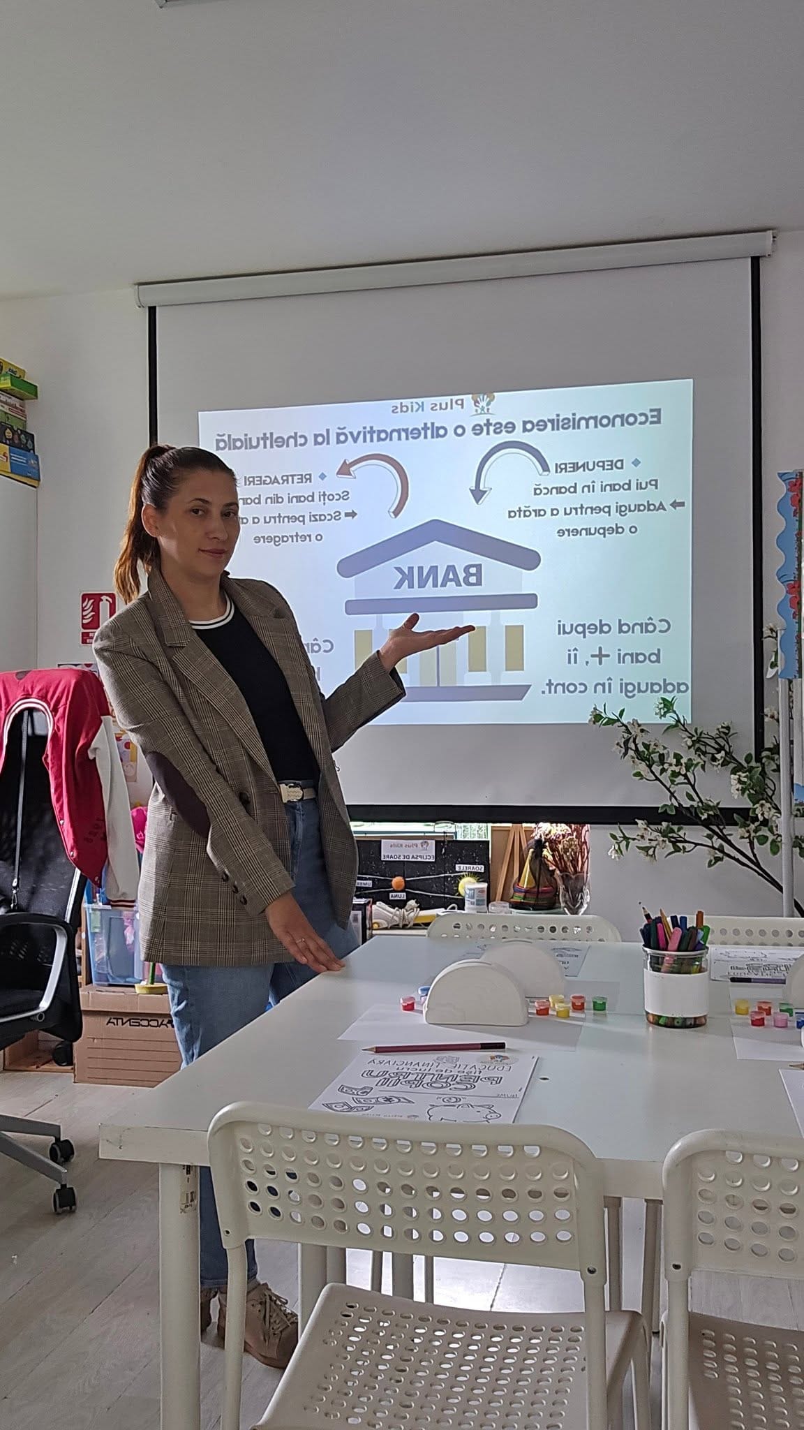 Fotografie de la activitate — Educația financiară pe înțelesul copiilor — primul atelier gratuit