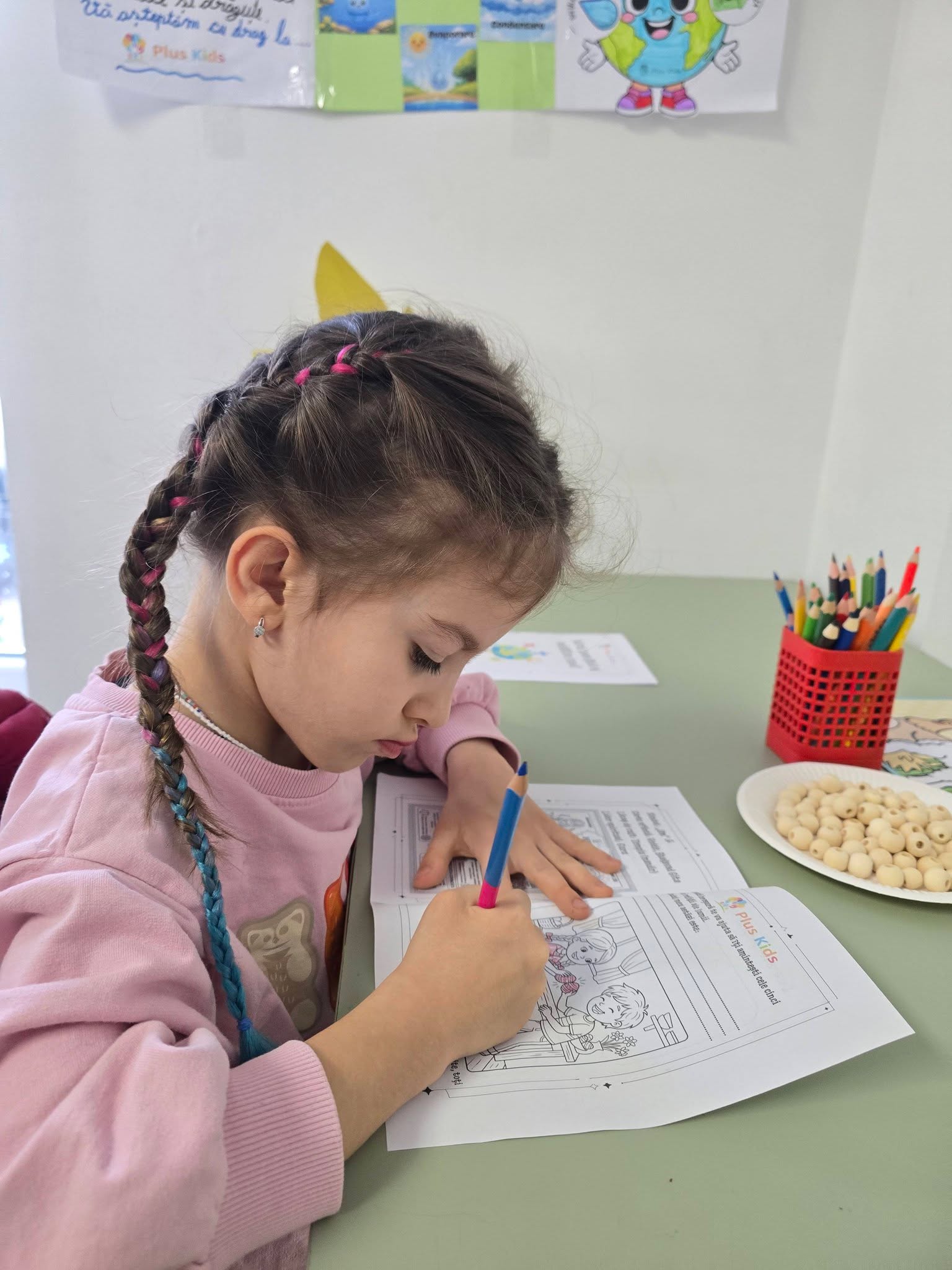 Fotografie de la activitate — „Marile religii ale lumii” — atelier de Paște