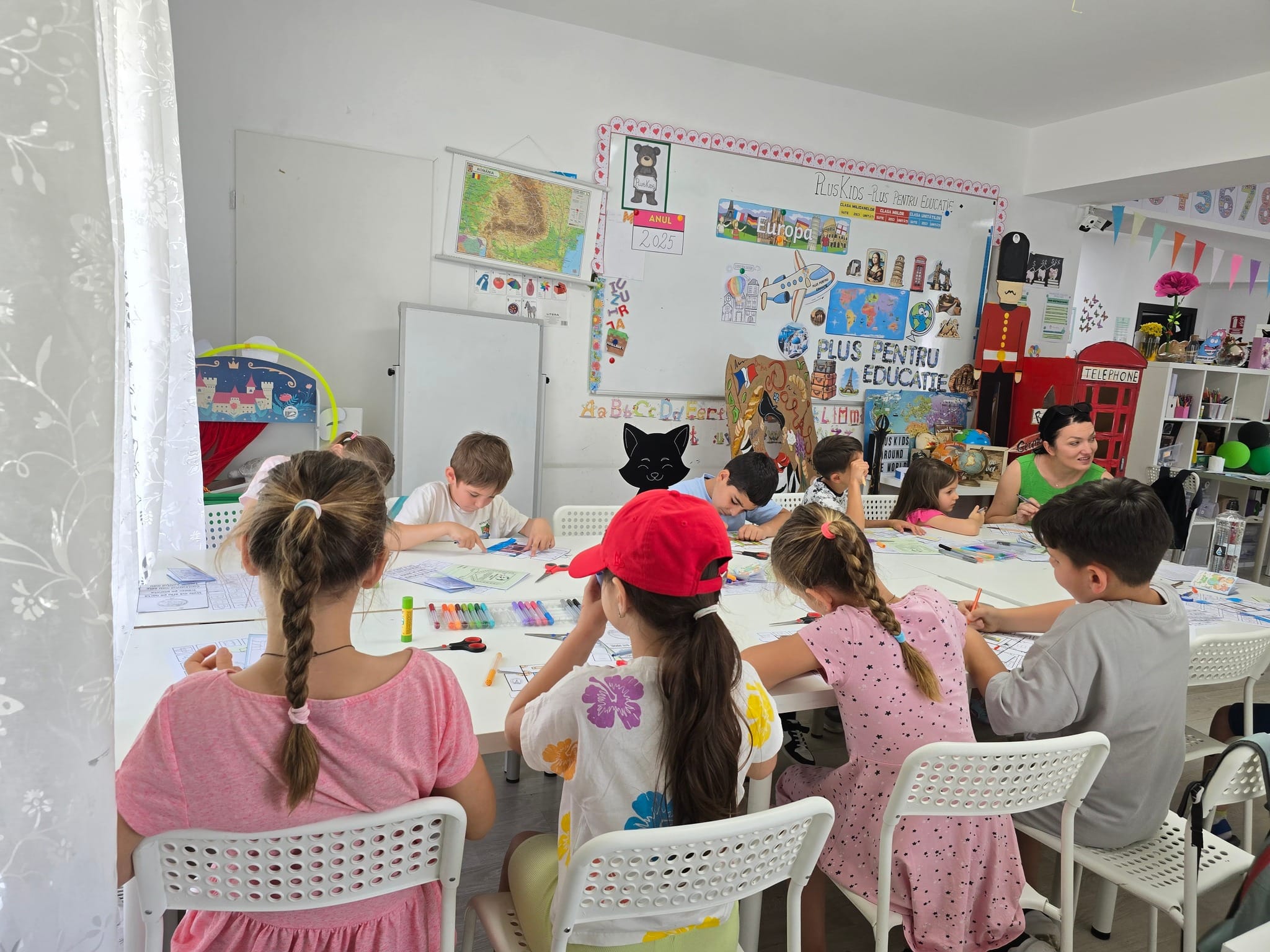 Fotografie de la activitate — Călătorie în jurul lumii — atelier pentru micii exploratori